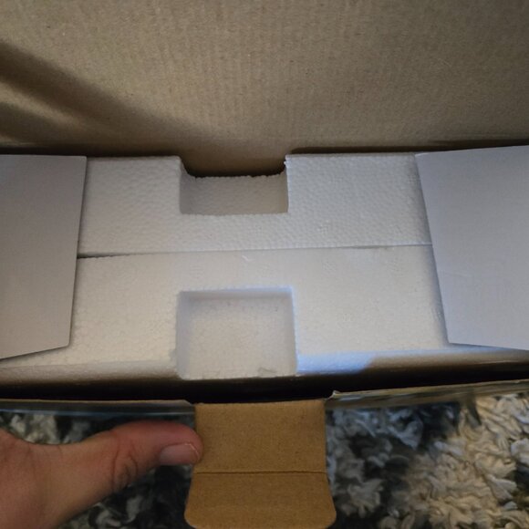 ✨ NEW Real Wax LED Flame-Effect Pillar Candle in Glass Holder - Picture 2 of 4